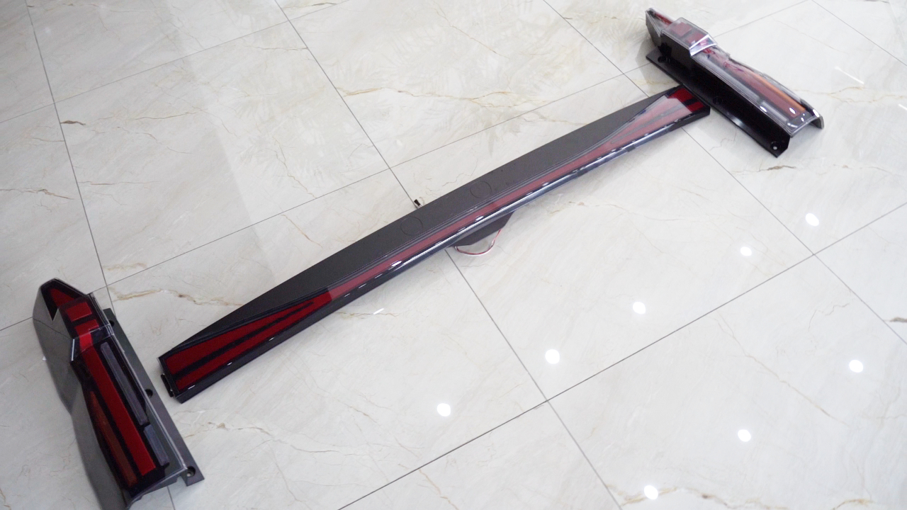 2011-2023 海狮尾灯